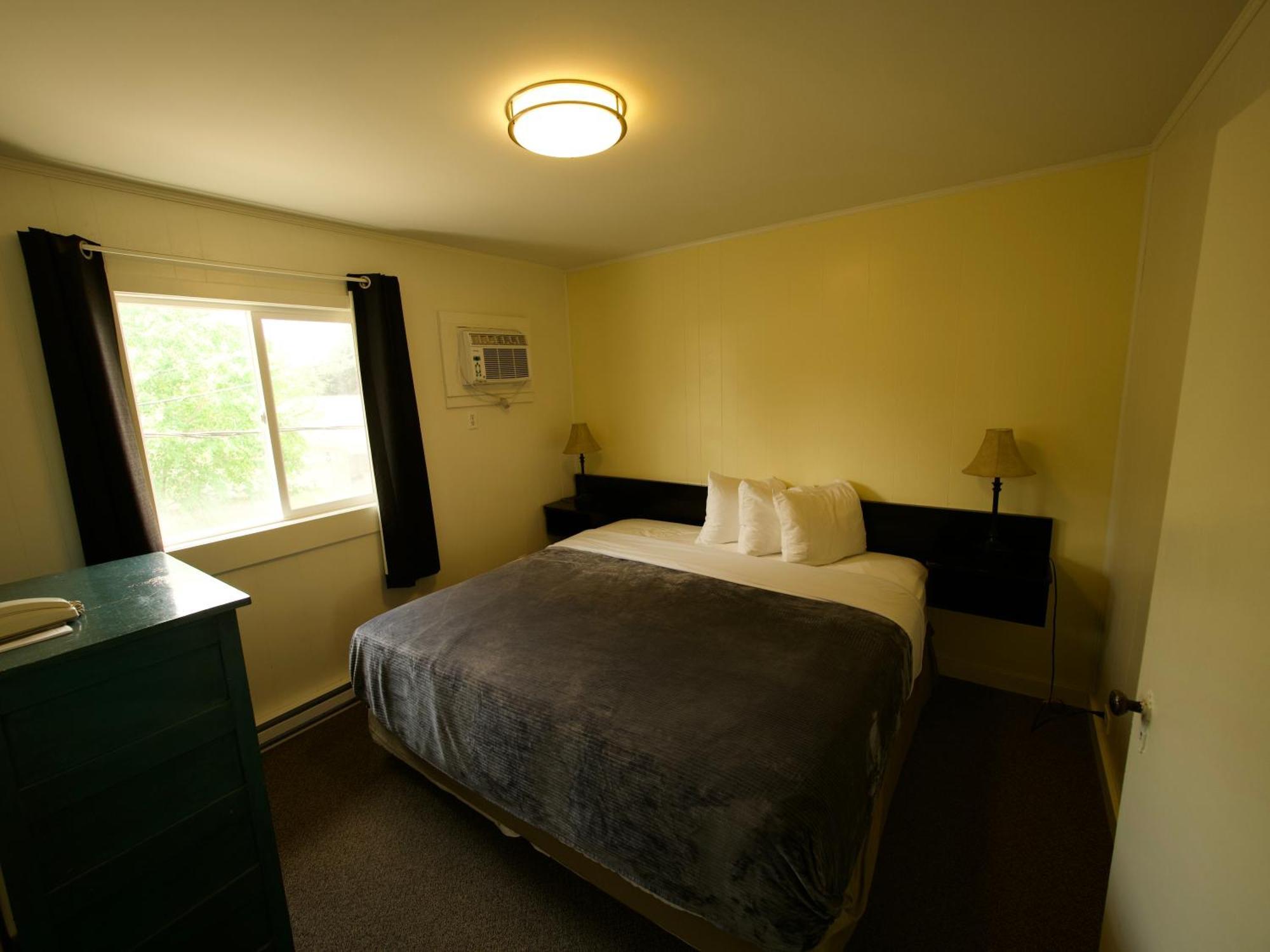 Creston Valley Motel Kültér fotó
