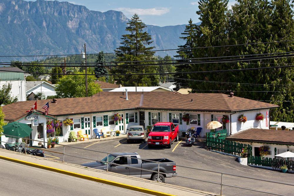 Creston Valley Motel Kültér fotó