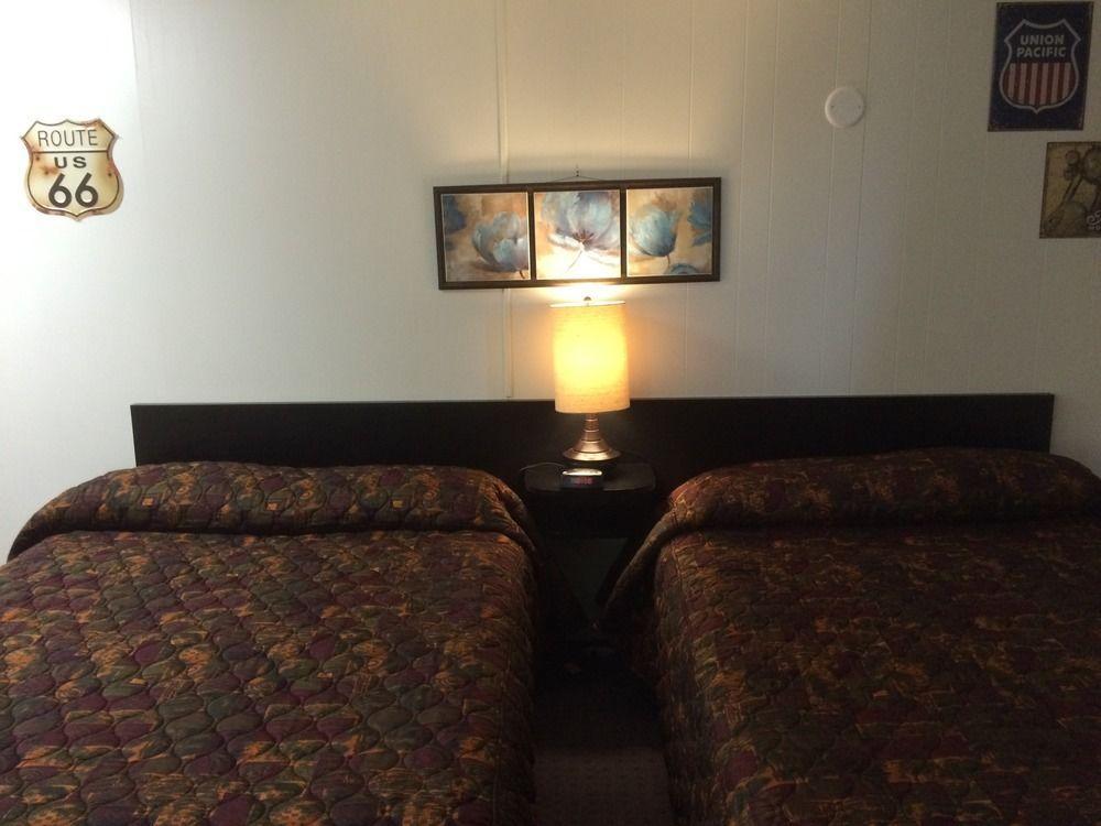 Creston Valley Motel Kültér fotó
